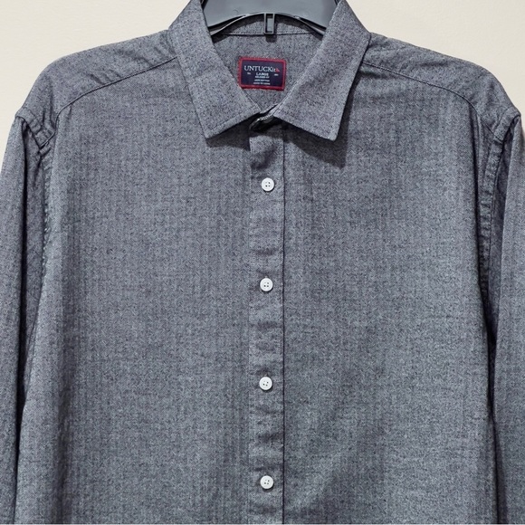 UNTUCK IT Large Slim Fit Light Flannel Chevron Gray Button Downs. 100% Cotton. - Picture 7 of 9